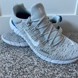 Nike Light Gray Knit Sneakers Free 5.0 Lightweight Running shoes